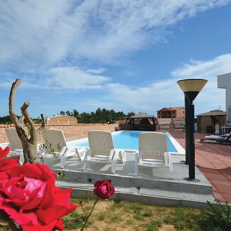 In With Wifi Apartment *